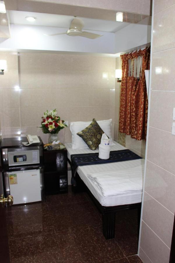 Leisure Hostel